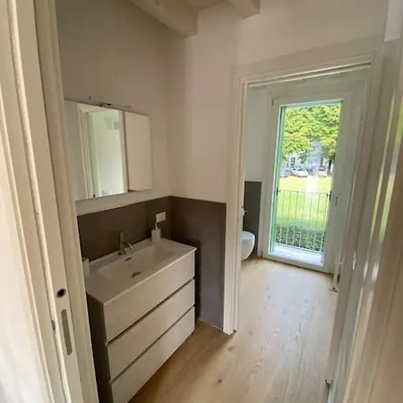 Exclusive House In *