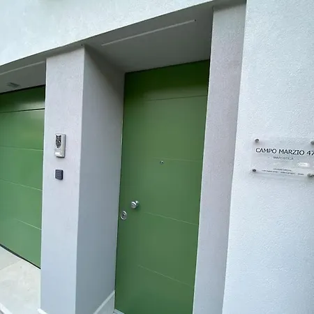 Exclusive House In *