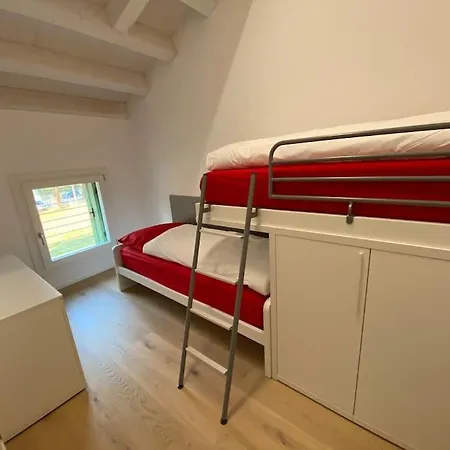 Exclusive House In *